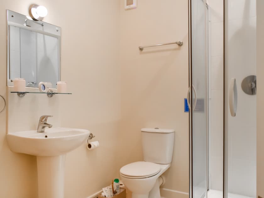 Shower room | Milking Parlour - Tokenbury Manor Cottages, Liskeard