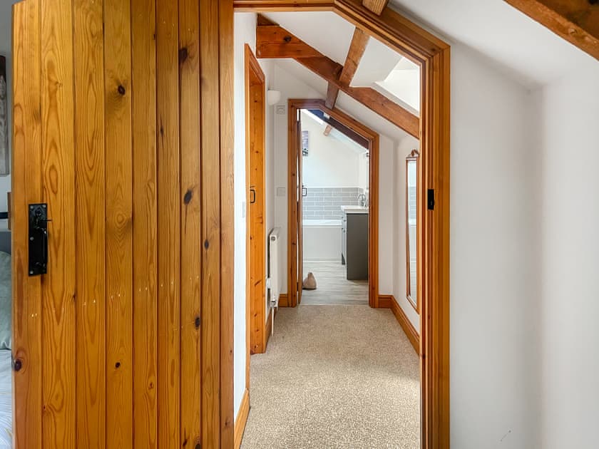 Interior | Jones’ Granary - Jones’ Cottages, Gower