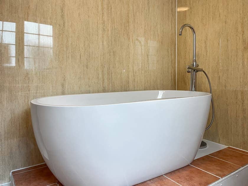 Bathroom | The Captain’s View, Whitby