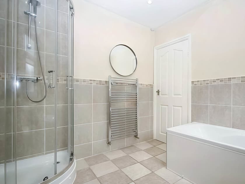 Bathroom | Paddy’s Cottage, Flookburgh, near Grange-Over-Sands