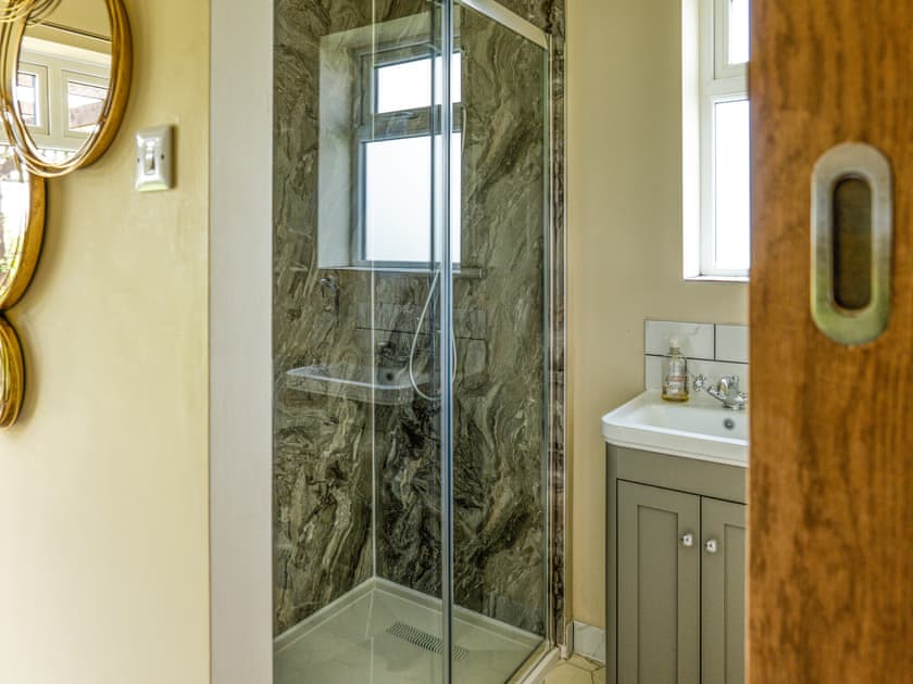 En-suite | The Poplars, Long Riston, near Beverley