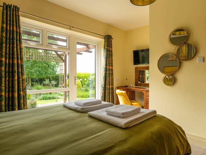 Double bedroom | The Poplars, Long Riston, near Beverley