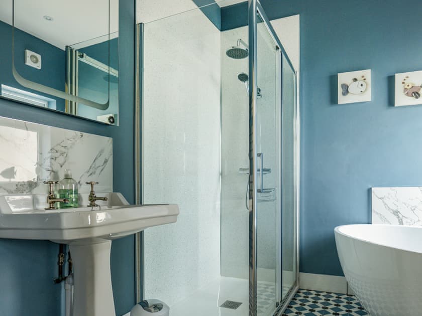 Bathroom | The Poplars, Long Riston, near Beverley