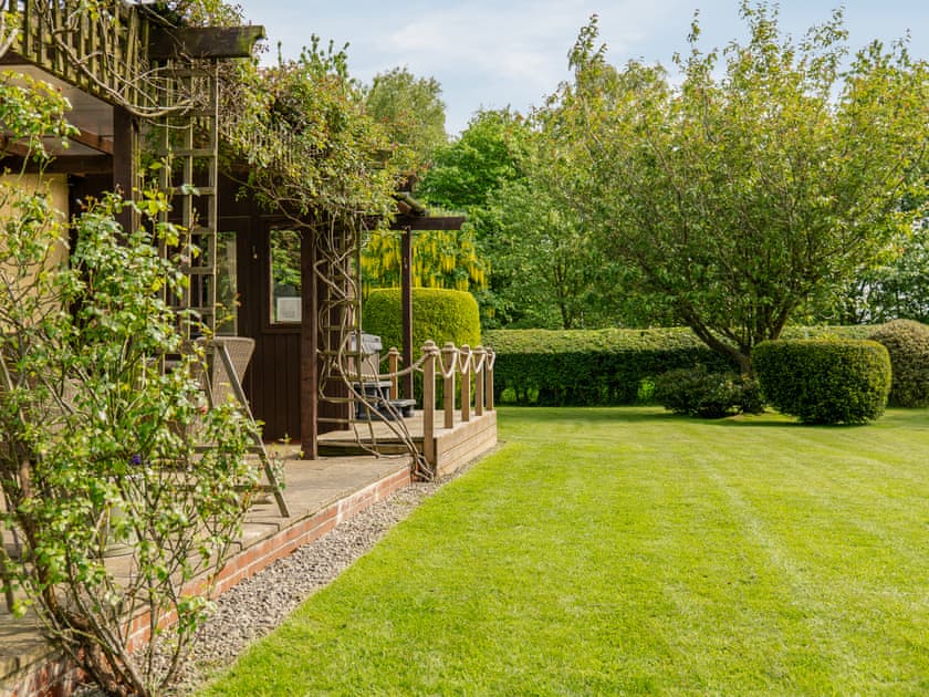 Garden | The Poplars, Long Riston, near Beverley