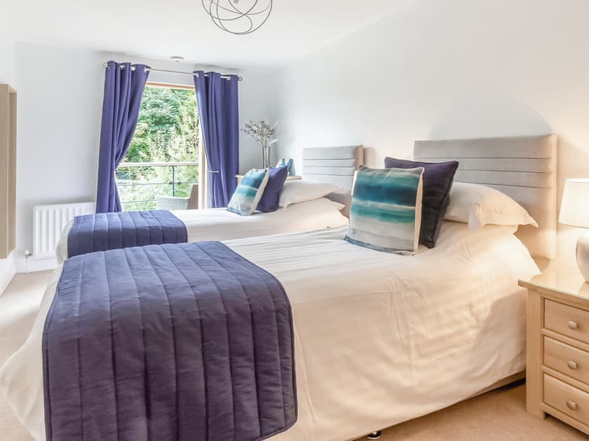 Comfy twin bedroom | North Bay Sands Apartment 2 - North Bay Sands Apartments, Scarborough
