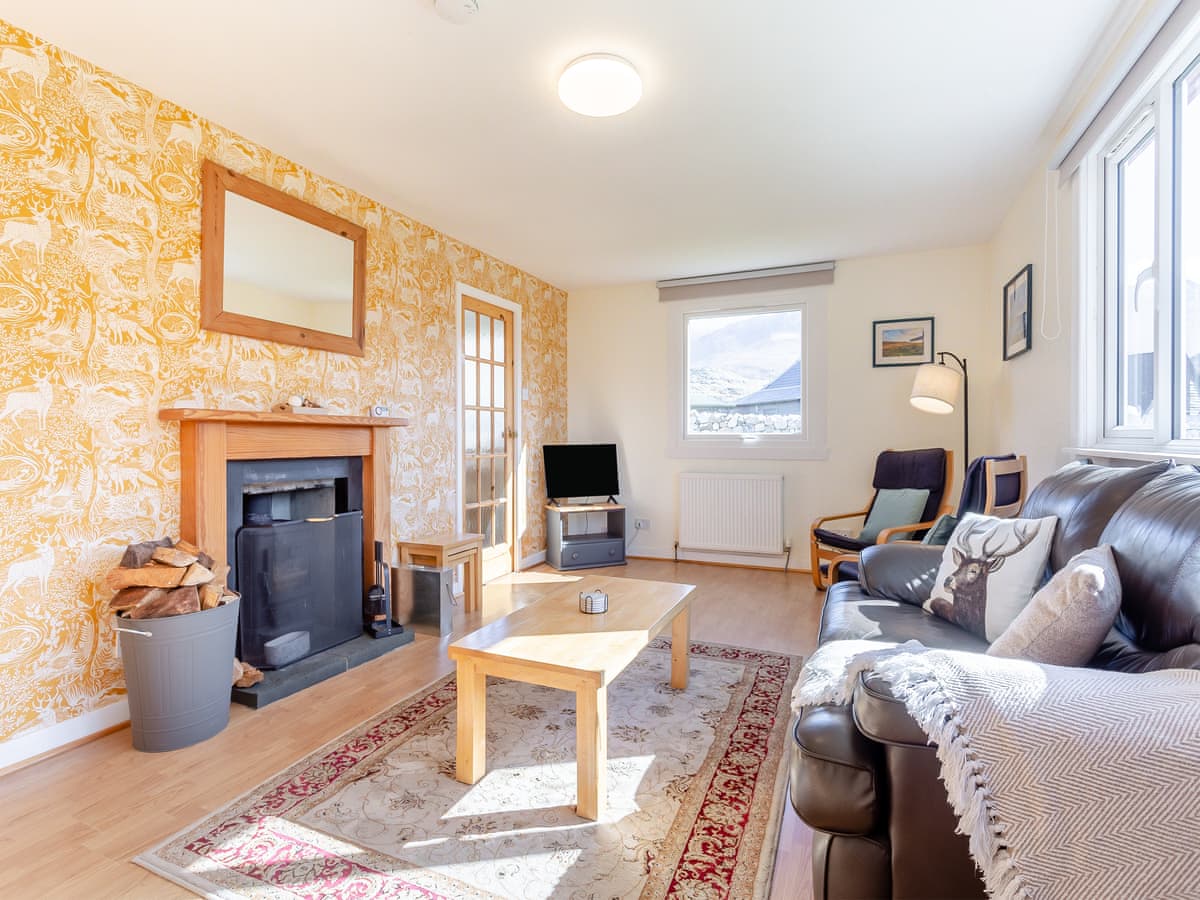 Inchnadamph Lodge properties - Walled Cottage - Image 2