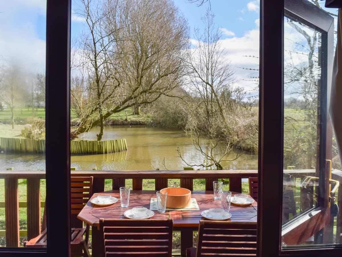 Swans Rest - Woodpecker Lodge