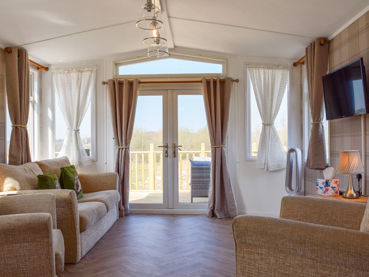 Millstone Meadow - Owl Lodge - Holiday lodge in Central England - Image 2