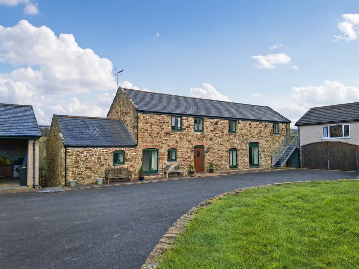 Cefn Y Nant Farm