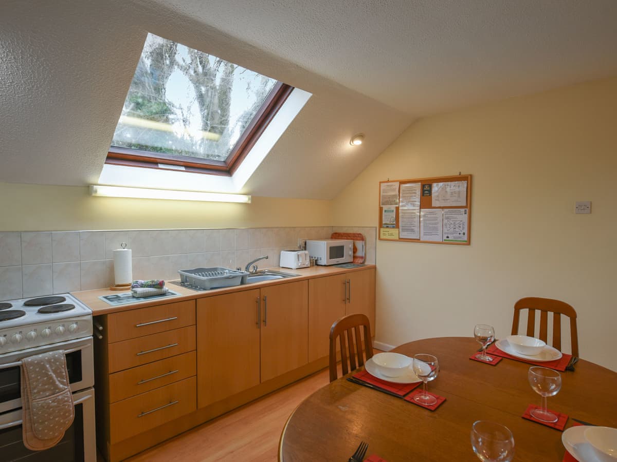 Oak Lodge - Holiday lodge in South Wales - Image 4