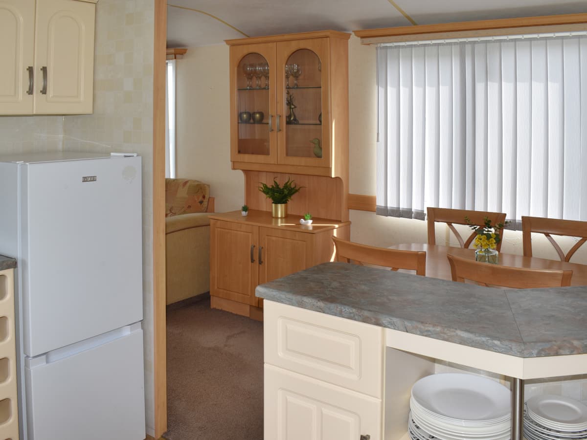 Flip-Flop Lodge - Holiday Lodge in Southern England - Image 4