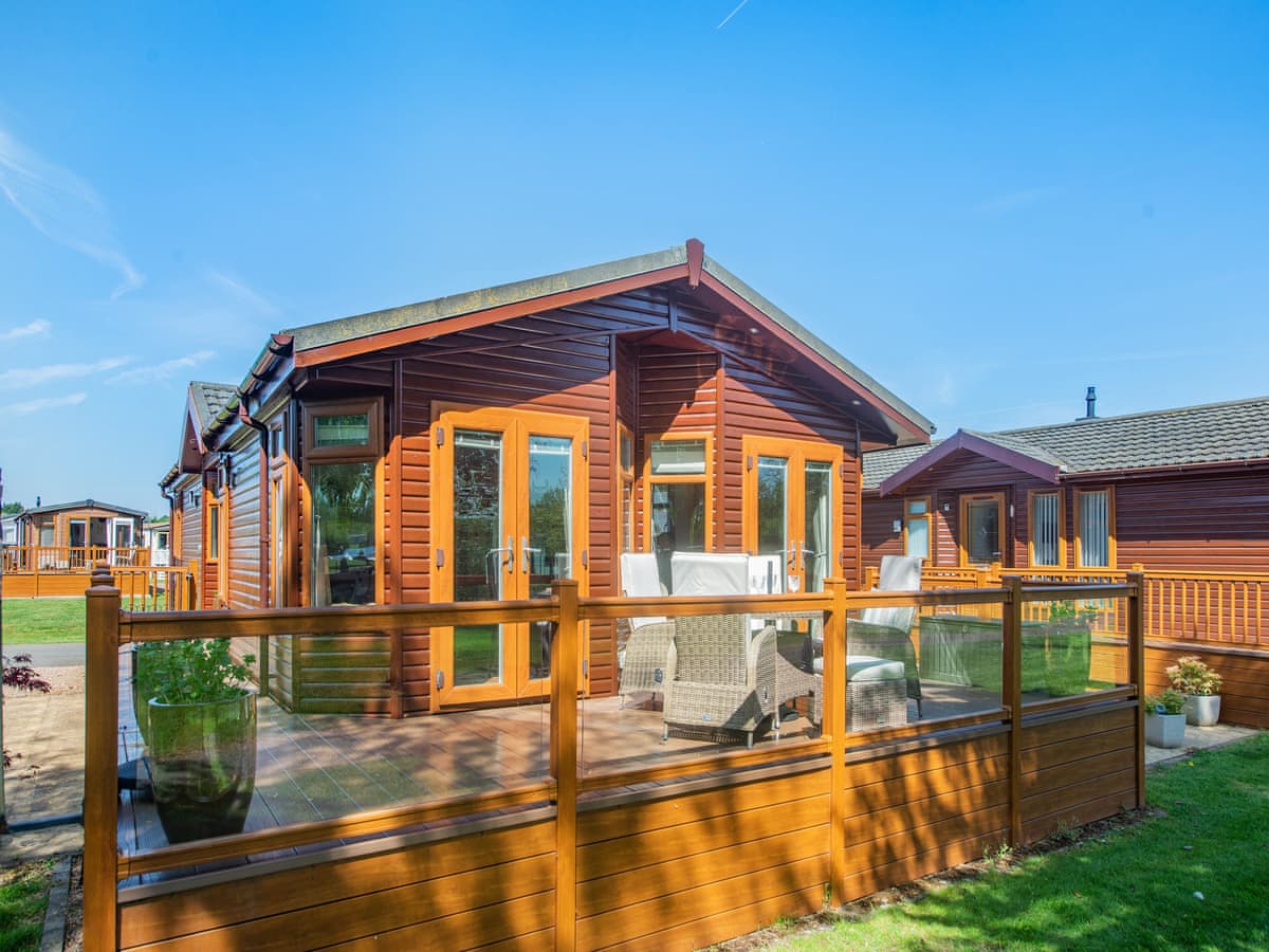 Willowbank Lodge - Holiday lodge in Central England - Image 2