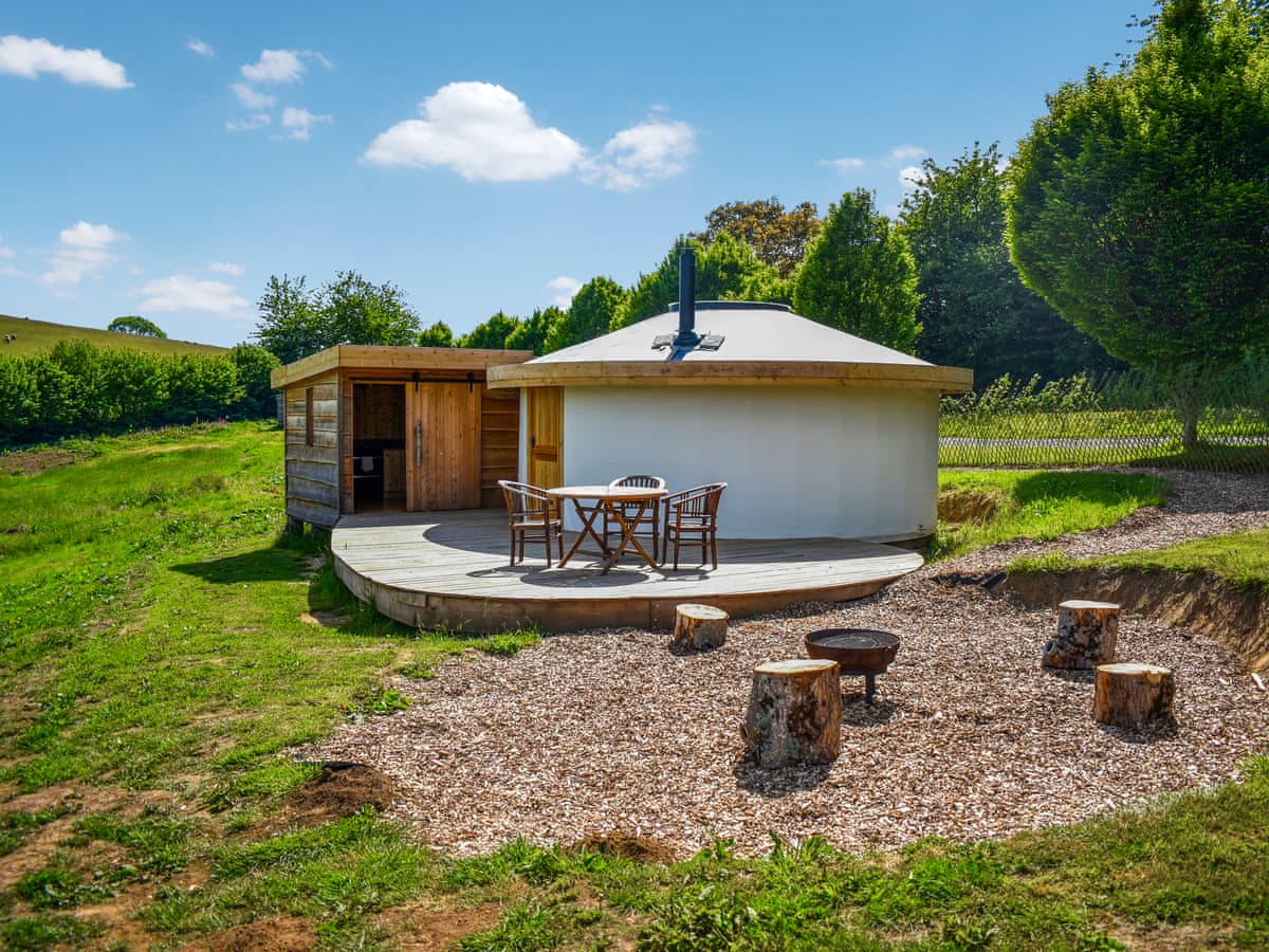 Walnut Farm - Hazel Roundhouse
