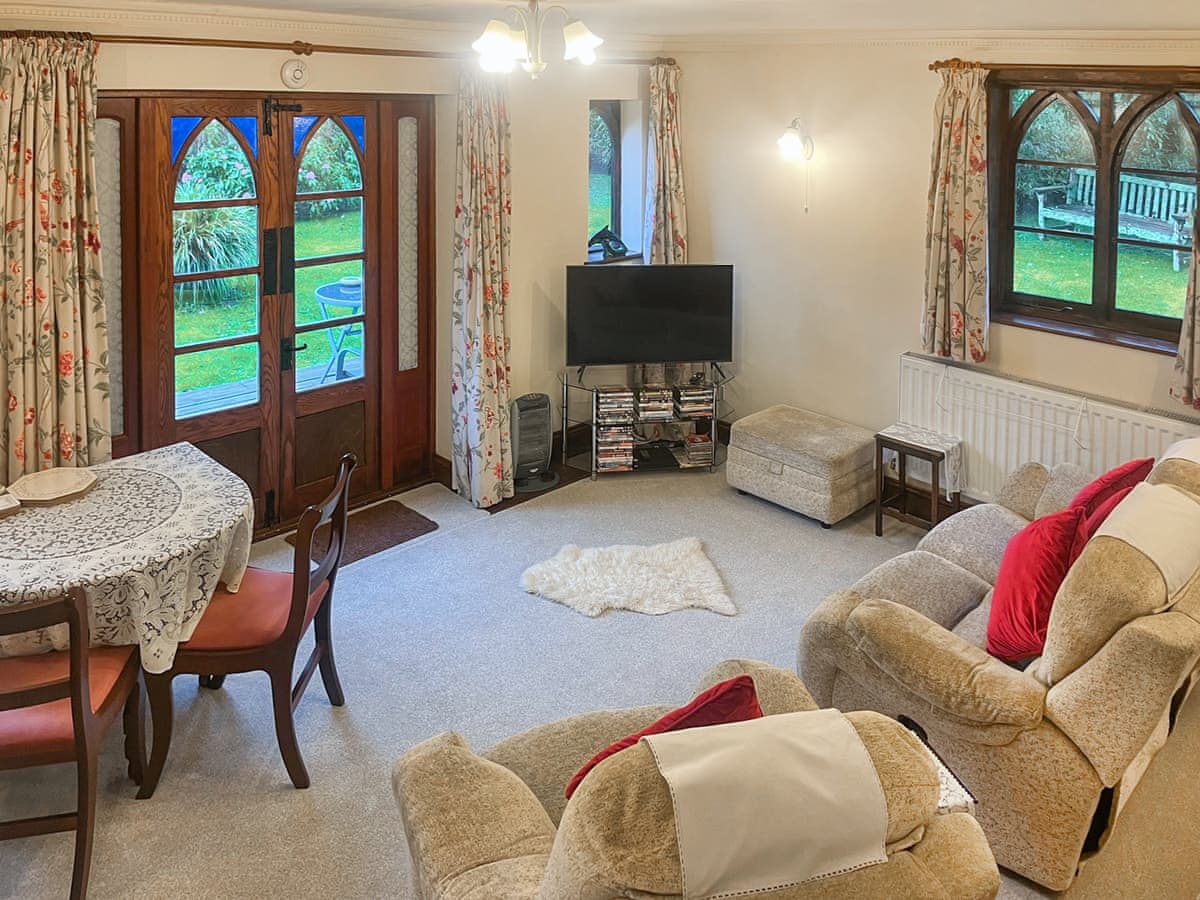 Heathfield Lodge - Holiday lodge in Southern England - Image 2