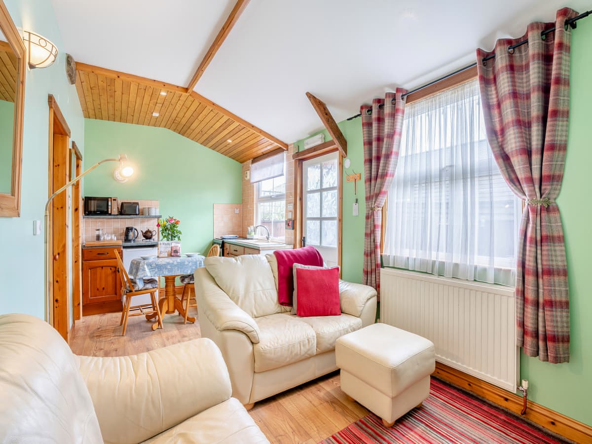 Keel Lodges - Coble Cottage - Holiday lodge in Yorkshire - Image 2