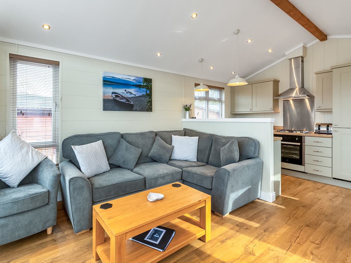 4 Lakeside Lodge - Holiday lodge in North West England - Image 4