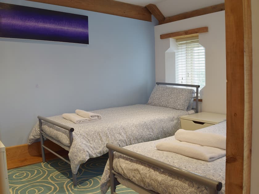 Twin bedroom | Hobland Barn, Bradwell, near Gorleston