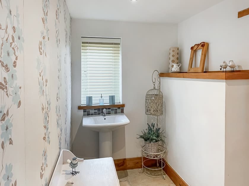 Bathroom | Hobland Barn, Bradwell, near Gorleston