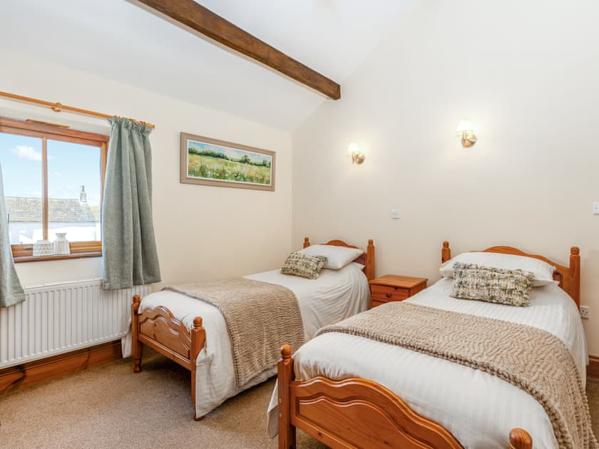 Twin bedroom | Barley Store - Dickinson Place Holiday Cottages, Allonby