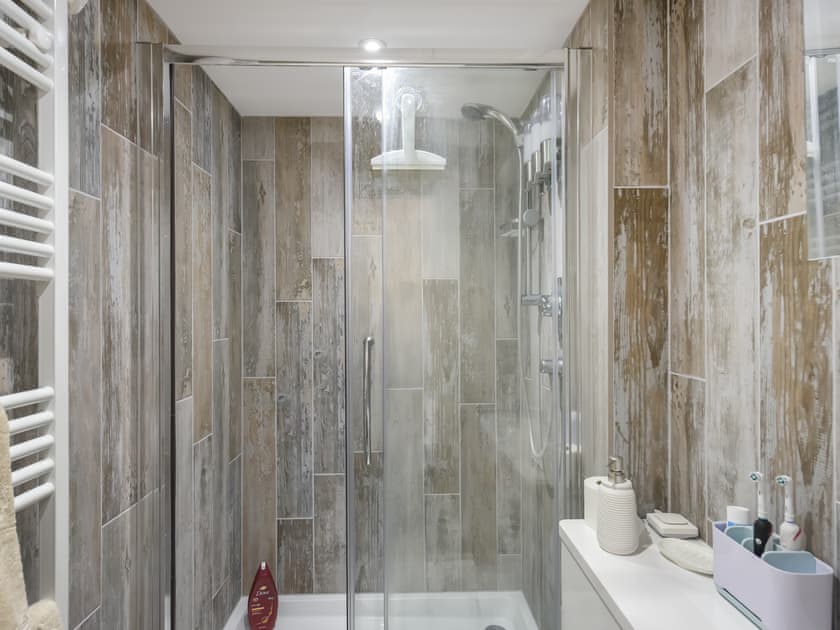 Bathroom | Westhaven Five, Aberdyfi