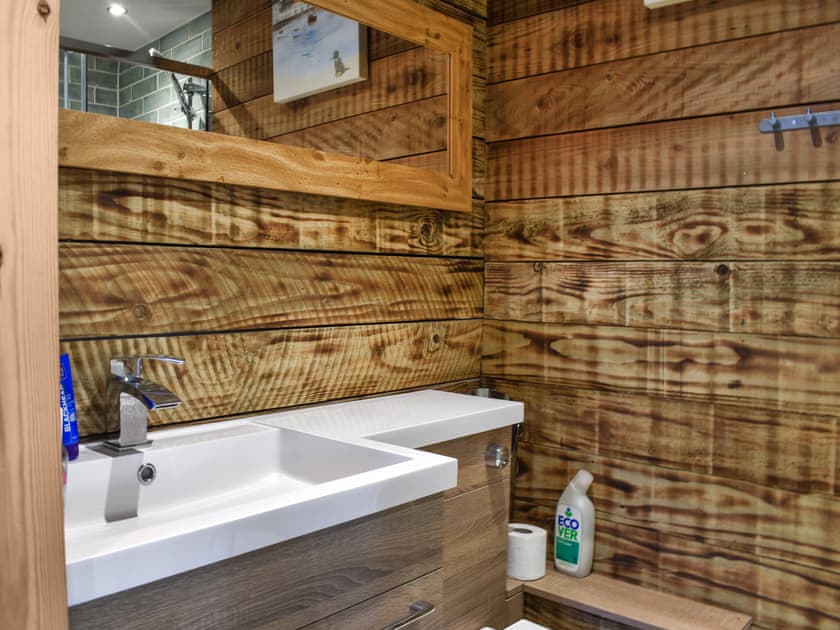 Bathroom | Rosebud Beach Hut, Otterham, near Boscastle