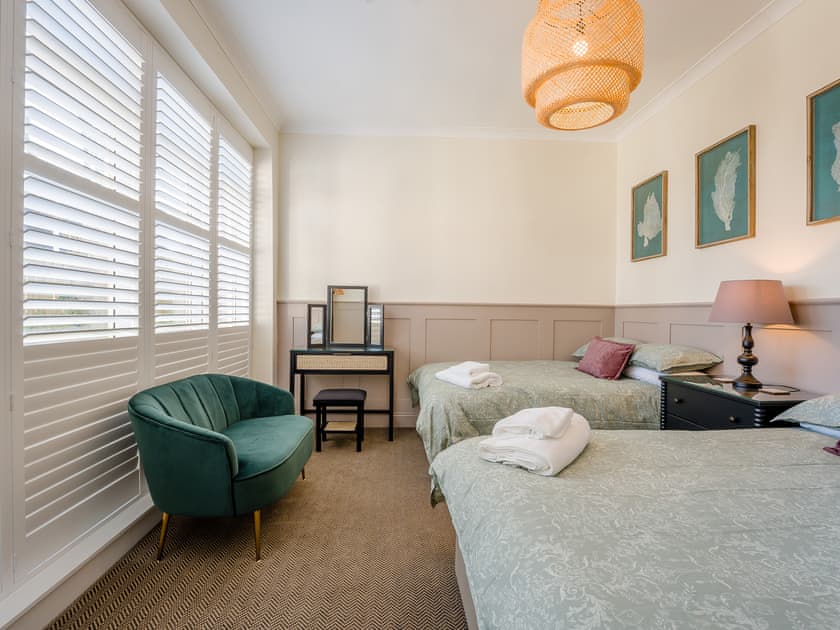 Twin bedroom | Piersland Mews, Troon