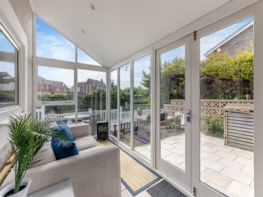 Conservatory | Water’s Edge Holiday Home, Beadnell