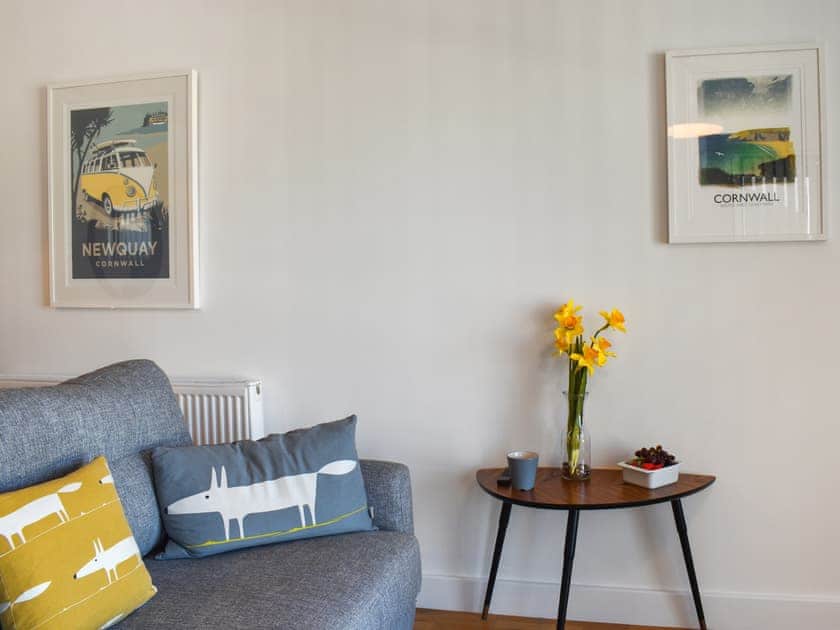 Living area | 10 Seaquest - Seaquest Apartments, Newquay