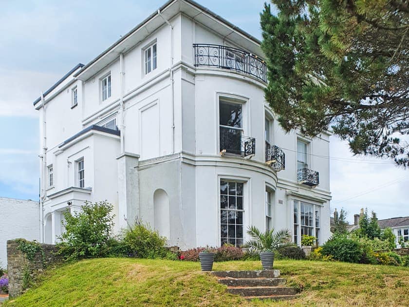 Exterior | Solent Charm, Ryde