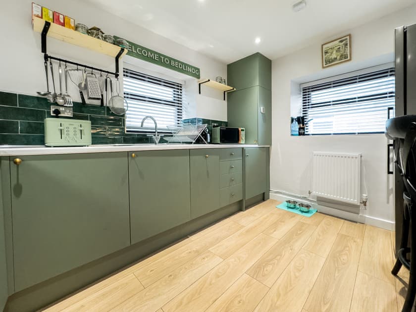 Kitchen | KILEX HOUSE, Bedlinog, Treharris, Merthyr Tydfil, Wales