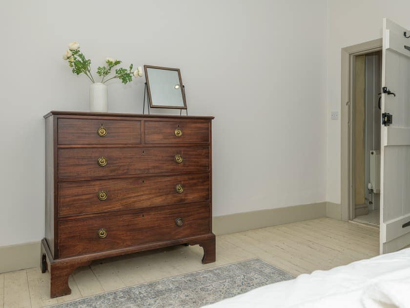 Double bedroom | Brookpit Cottage, Climping, near Littlehampton