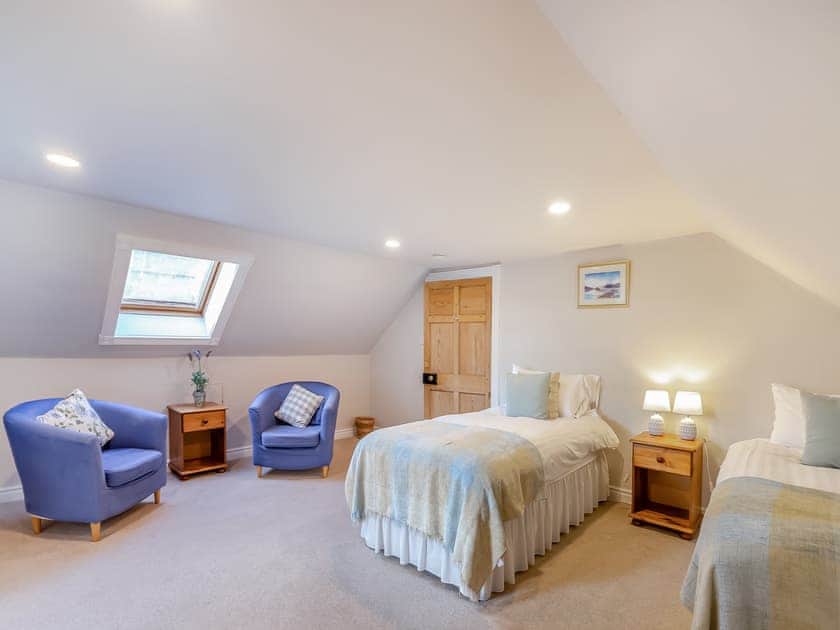 Twin bedroom | Ladywell House, Ladywell House