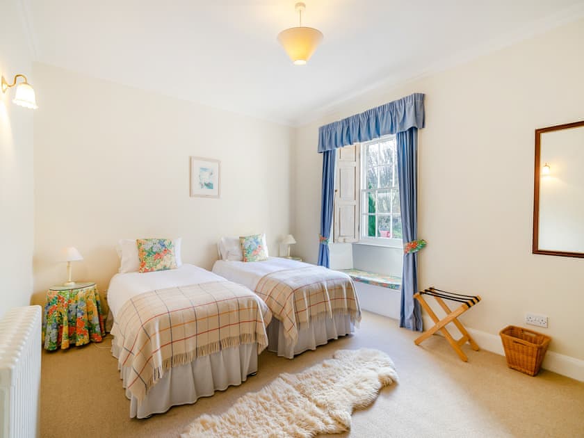 Twin bedroom | Ladywell House, Ladywell House