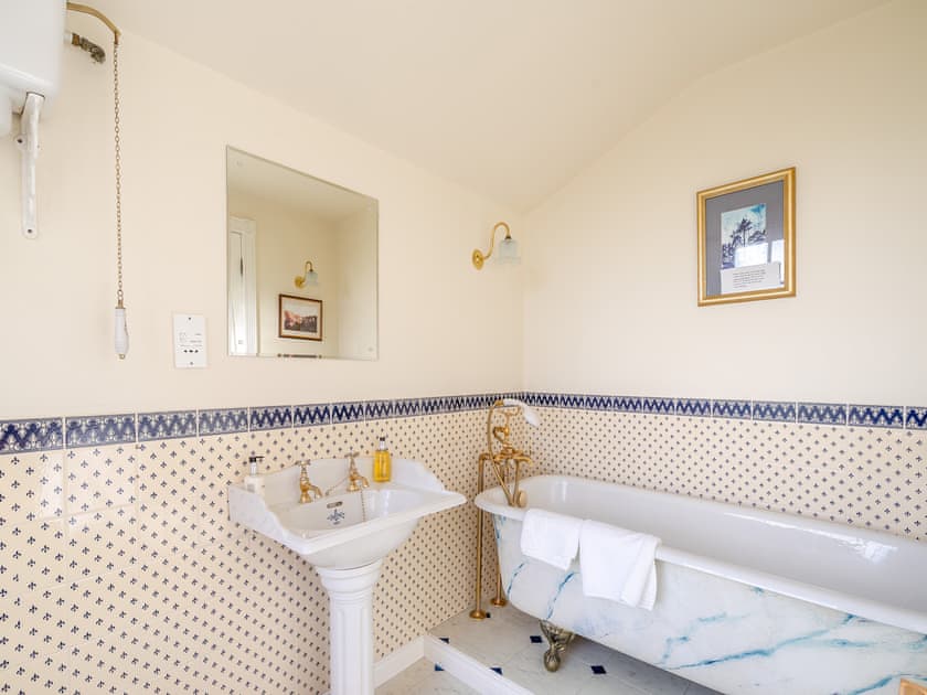 Bathroom | Ladywell House, Ladywell House
