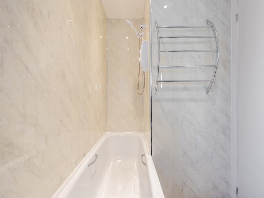 Bathroom | Bettys cottage, New Quay