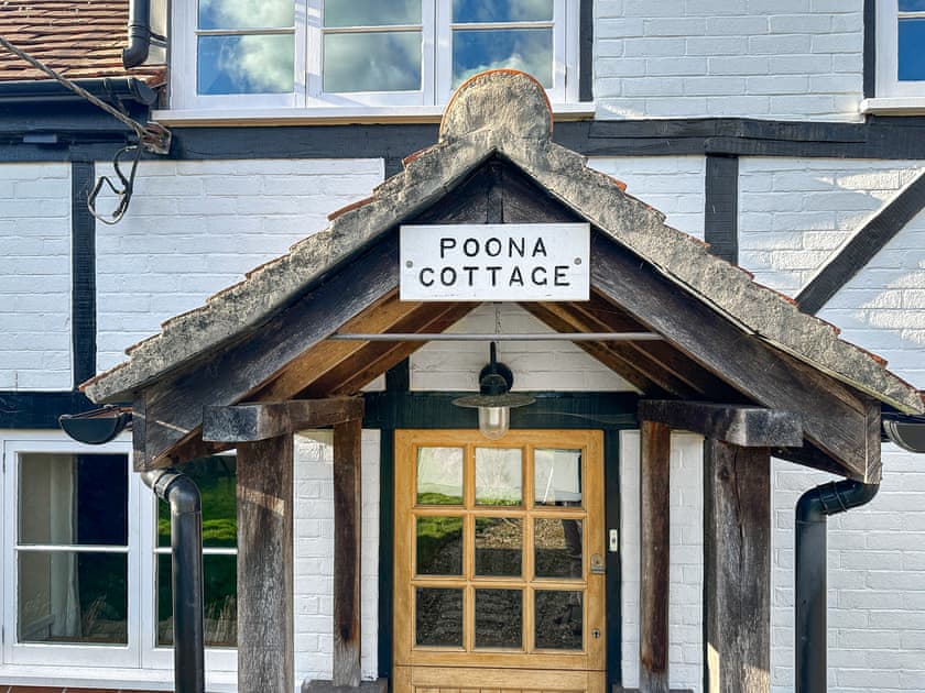 Exterior | Poona Cottage, Cadnam, near Southampton