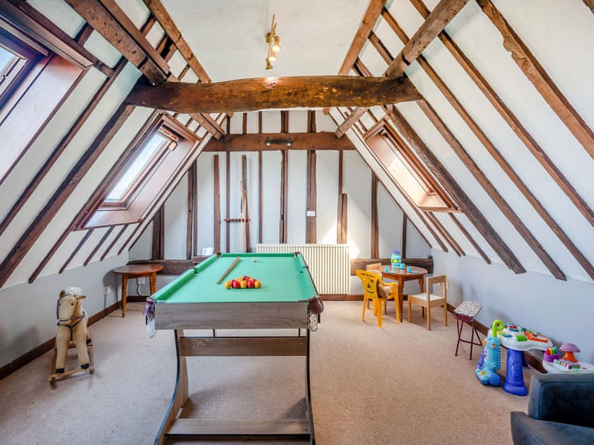 Games room | Robin - Birds Farm Holidays, Colchester