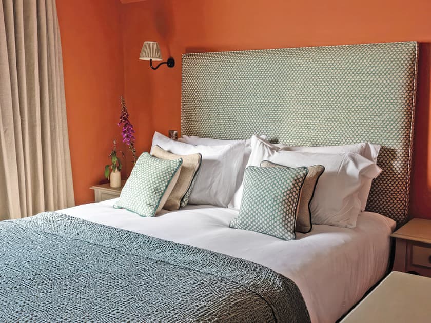 Double bedroom | Gwithian House, Pendoggett, near Port Isaac 