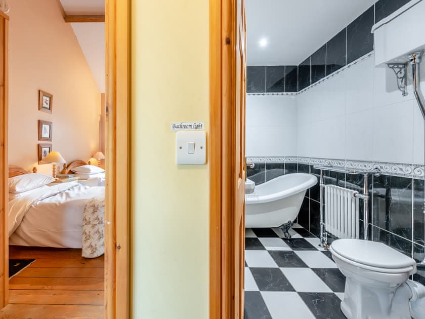 Bathroom | Y Cartws, Llanwenog, near Llanybydder