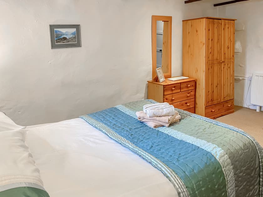 Double bedroom | Rebecca Puddle Duck Cottage, Bassenthwaite