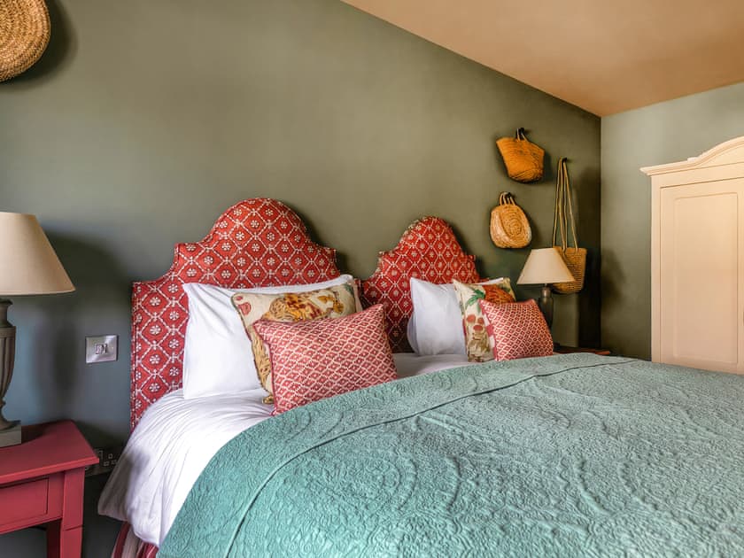 Double bedroom | Gwithian House, Pendoggett, near Port Isaac 