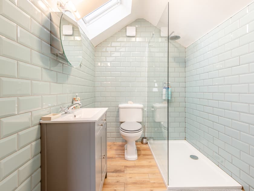 Bathroom | Venton Cottage, Castle Martin, near Pembroke