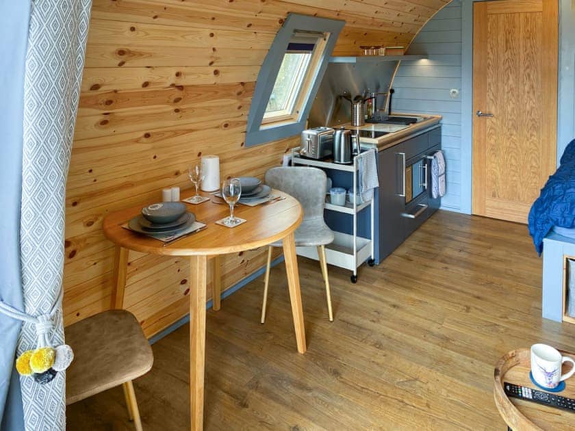 Open plan living space | Bracken Pod - Cluaran Pods, Connel, near Oban