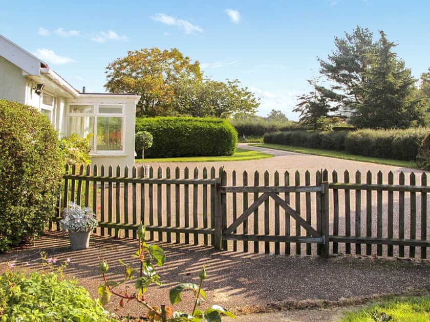 Outdoor | Larks Rise, Weston Longville