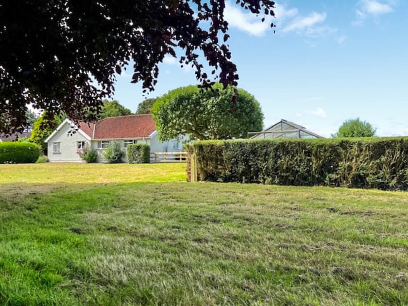 Outdoor | Larks Rise, Weston Longville