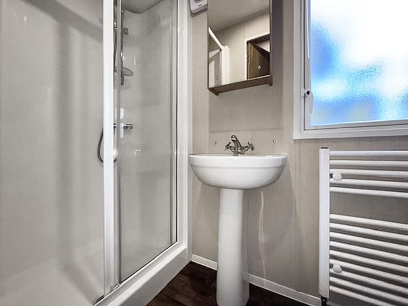 Bathroom | Unit 44, Kelling Heath, near Holt