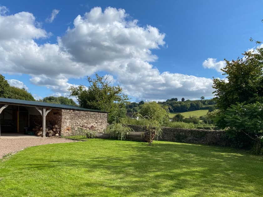 Malt House has a large enclosed garden | Malt House, Skenfrith, near Monmouth