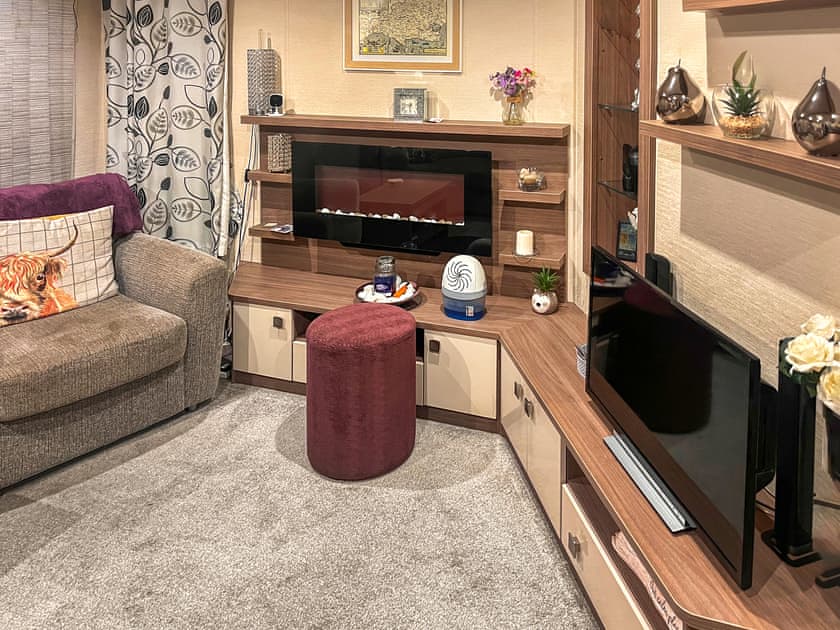 Living area | 5 Pine Rise, Poole