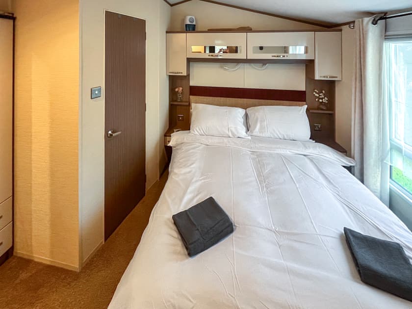 Double bedroom | 5 Pine Rise, Poole