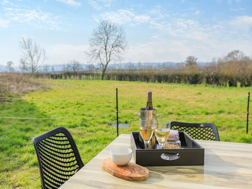 Sitting-out-area | The Cottage at Brook Farm, Southwood, near Glastonbury